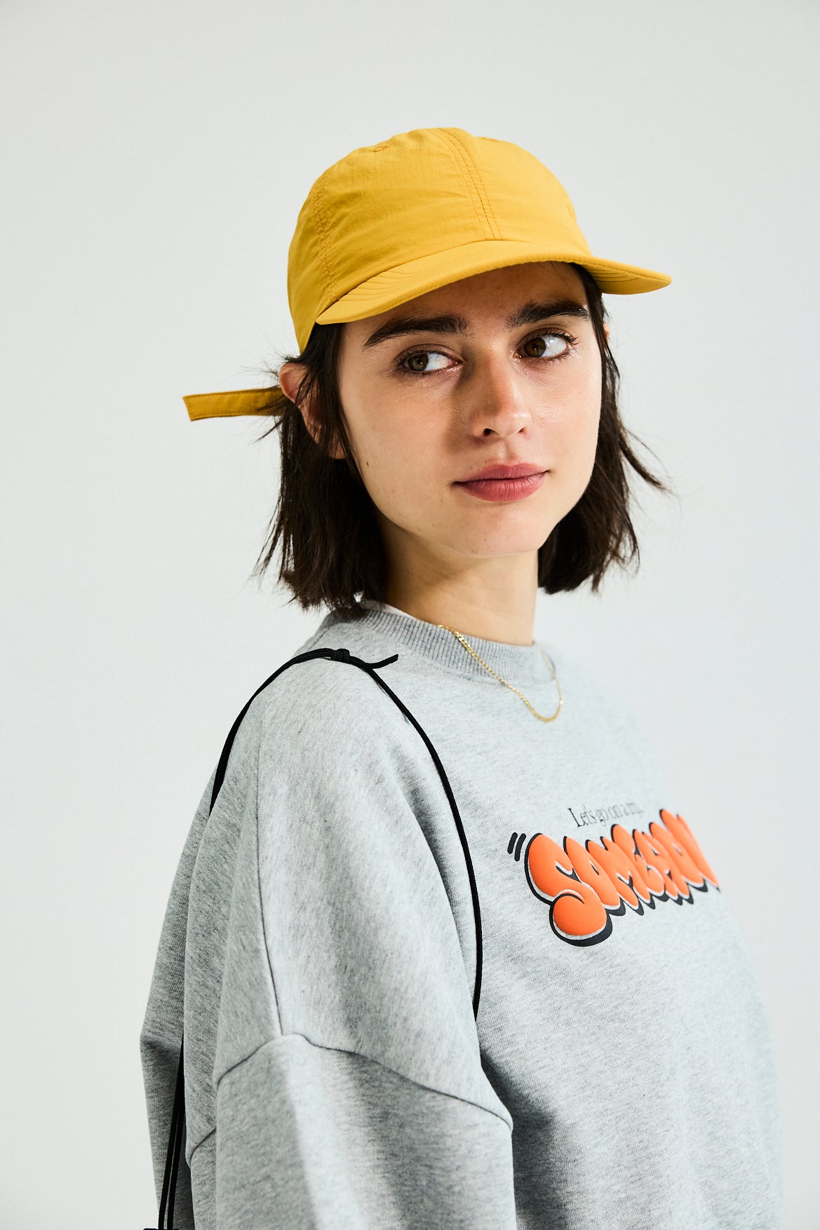 CROPPED WIDE SWEAT "Somehow"