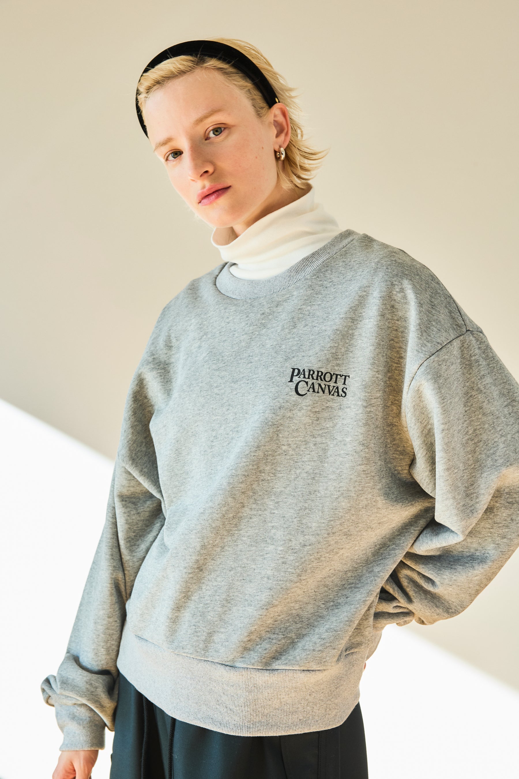 PC PEACE LOGO CREW SWEAT